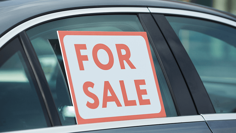 Read more about the article Should You Sell a Car By Owner?