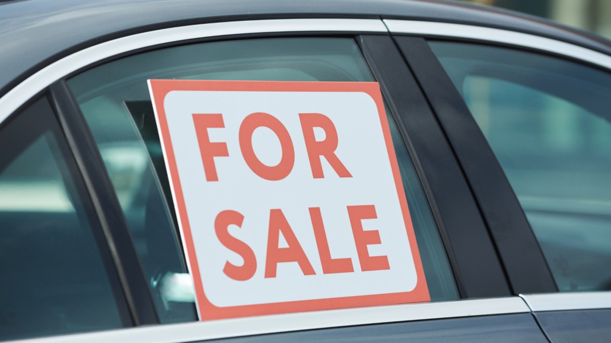 Selling a car or trading it in